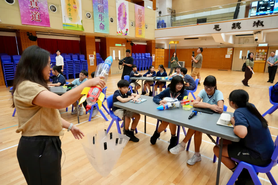 |文匯網|香港|黎家盈升空激發航天熱潮 將軍澳一小學辦水火箭回收課堂