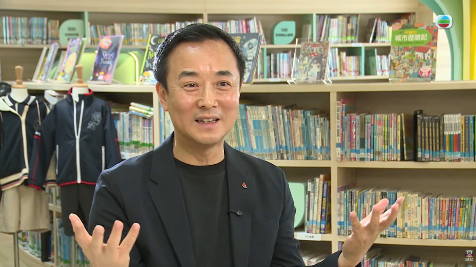 |無綫新聞|財經透視|搶佔校服市場